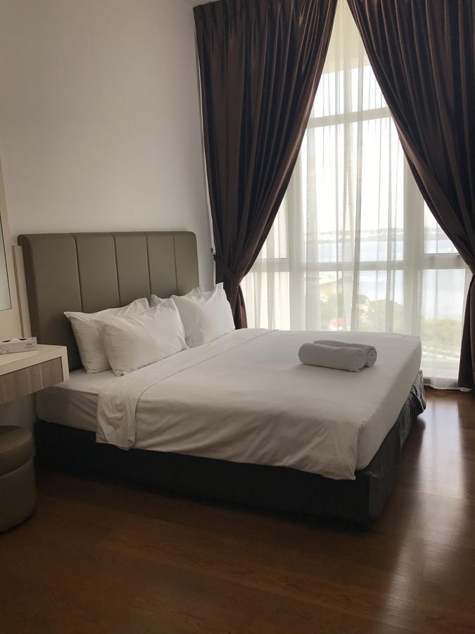 Jb Paragon Serviced 3*