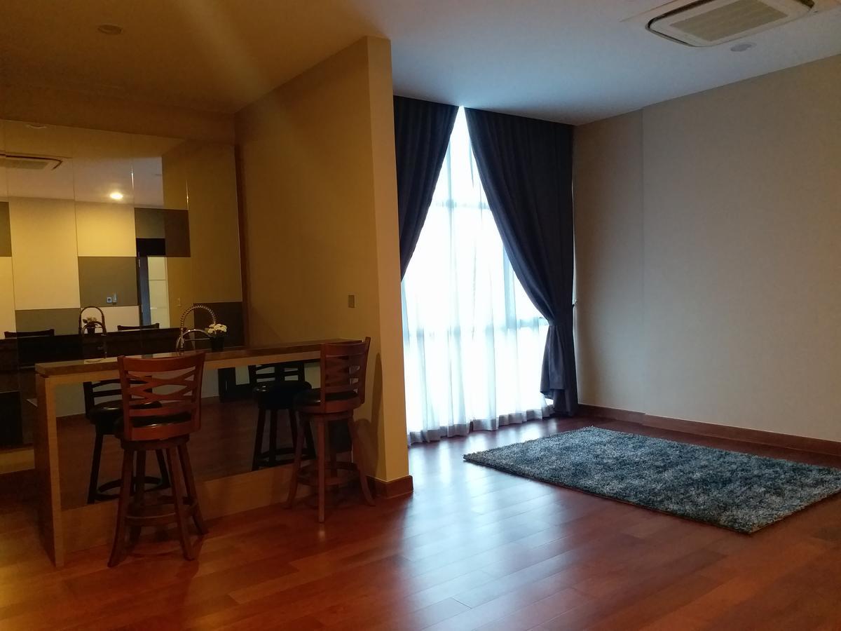 Aparthotel Jb Paragon Serviced 3*