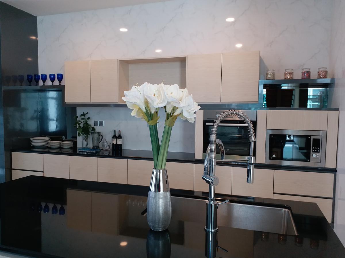 Aparthotel Jb Paragon Serviced 3*
