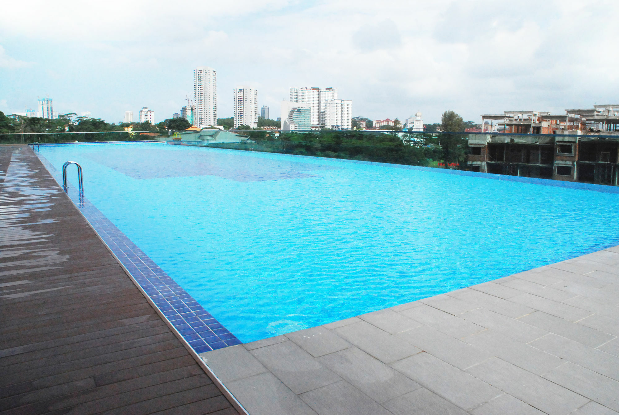 Aparthotel Jb Paragon Serviced